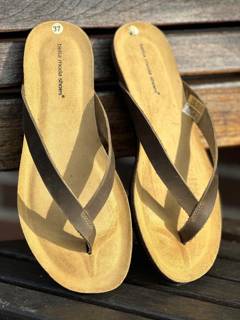 Bella Moda Kaki Tåsandaler - Stilfuld Komfort til Sommeren